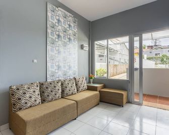 Collection O 3130 D'Valley View - Lembang - Huiskamer