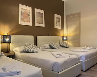 The Place In Rome - Rome - Bedroom