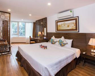 Thang Long Espana Hotel - Hanoi - Bedroom