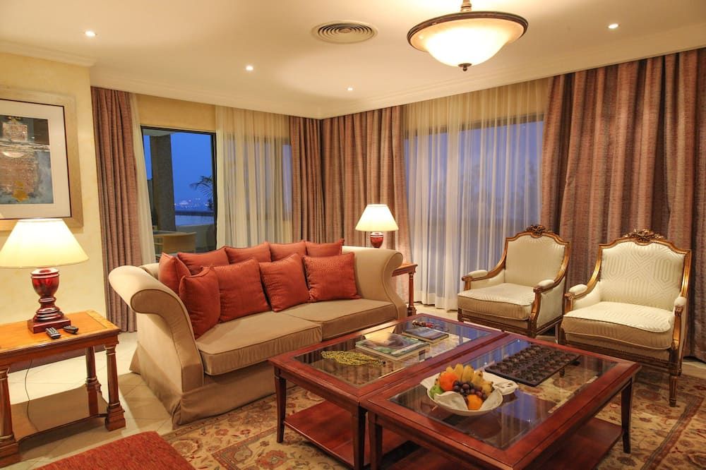 Kigali Serena Hotel - קיגאלי - סלון