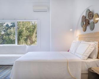 Yasos Suites - Cesme - Bedroom