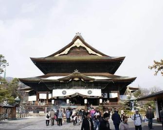 Kong - Suzaka