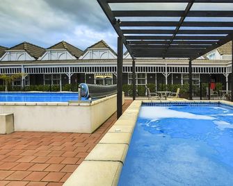 Lake Rotorua Hotel - Rotorua - Pool
