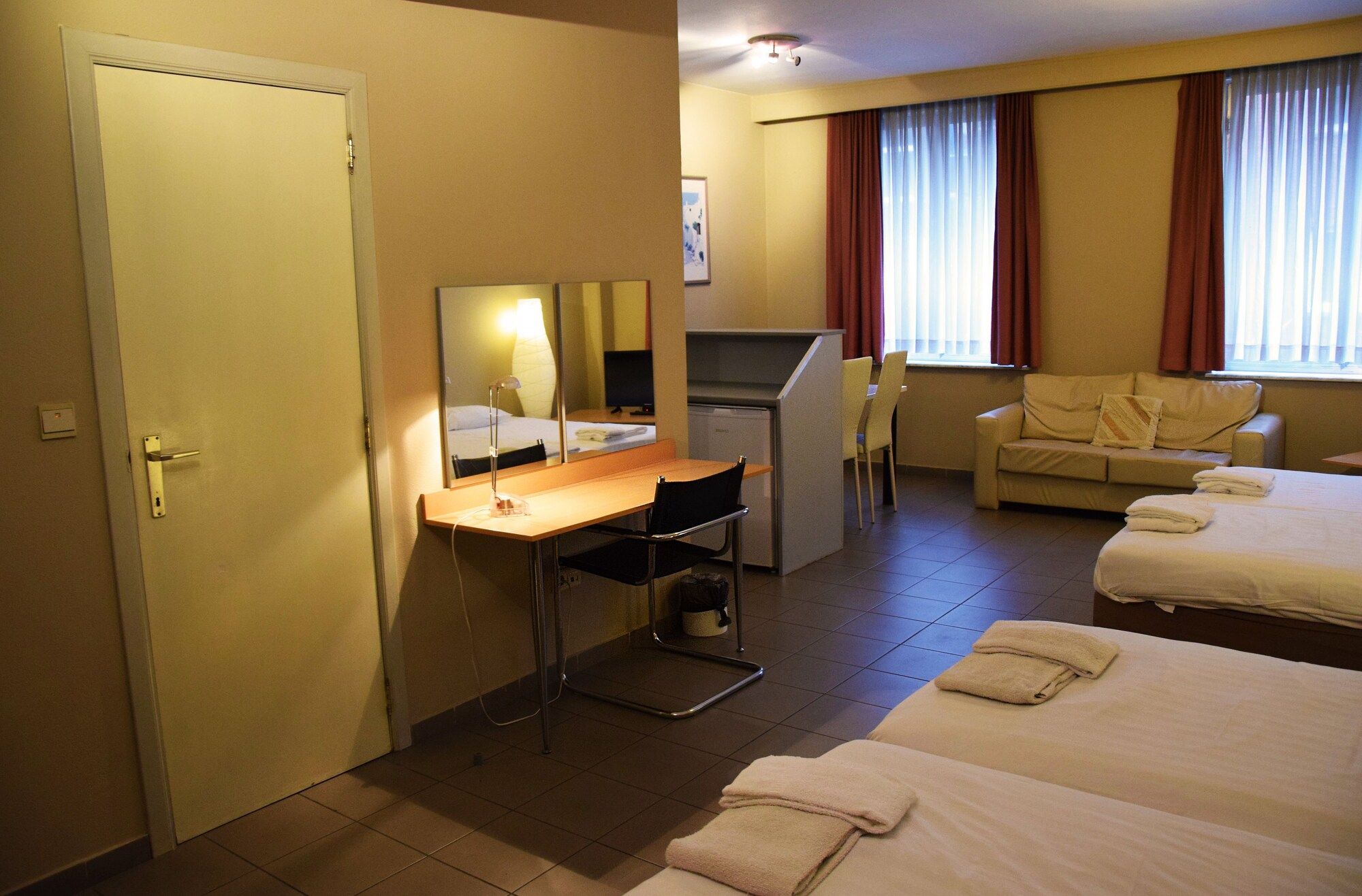 شقق سيتي أنتويرب - انتورب - غرفة نوم