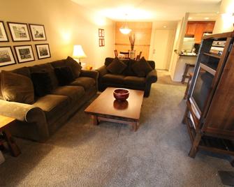 The Summit Condominiums - Mammoth Lakes - Living room