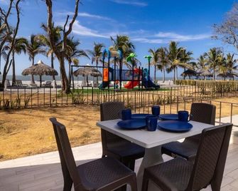Sanctuary Ocean Front by Playa Caracol Resorts - Punta Chame