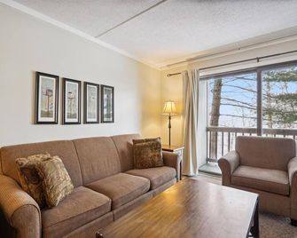 3-Bedroom Condo Ski-In, Shuttle, and Cozy Fireplace Whiffletree I3 - Killington - Sala de estar