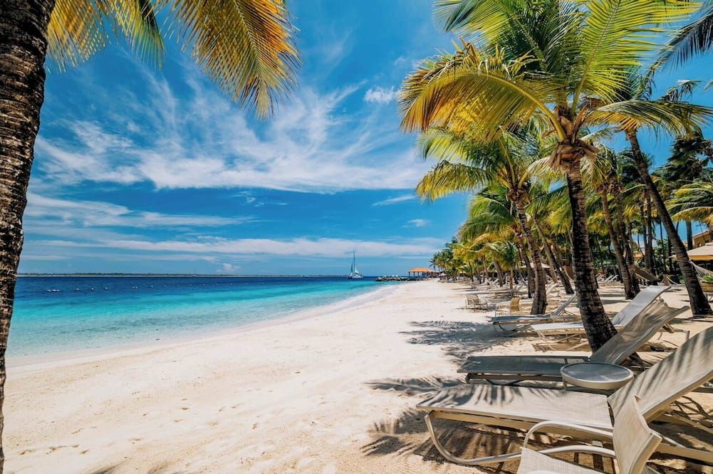 Harbour Village Beach Club - קרלנדיק - חוף