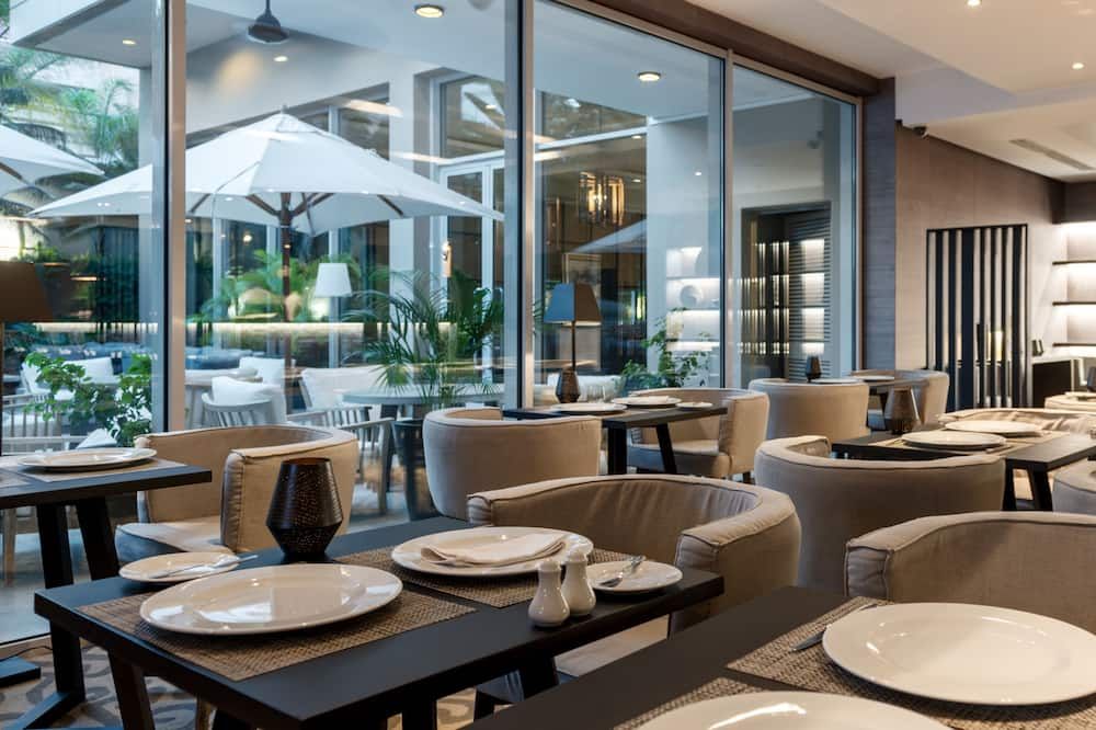 Hotel Avenida - מאפוטו - מסעדה