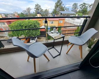 S07 Premium Suite Full Service Wifi Stv - Ciudad López Mateos - Balcony