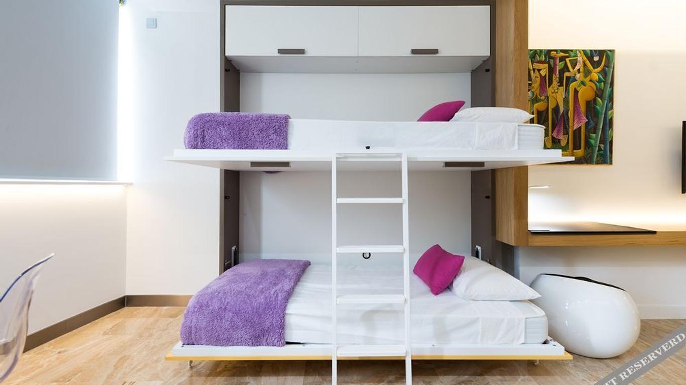 Suites Garden 9 Loft Miró