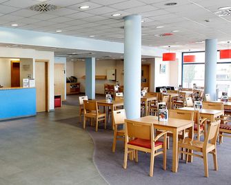Travelodge Barcelona Fira - Hospitalet de Llobregat - Bar