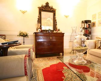 Hotel La Corte - Bedizzole - Wohnzimmer