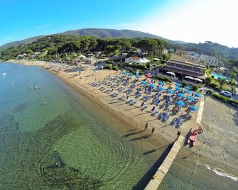 Frank's Hotel - Capoliveri - Playa