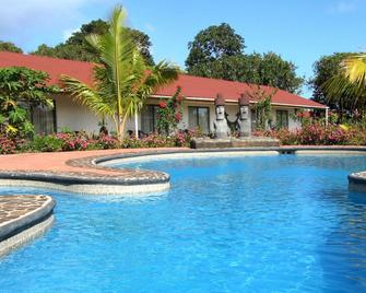 Hotel Puku Vai - Hanga Roa - Pool
