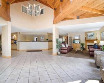 SureStay Plus by Best Western Elizabethtown Hershey - Elizabethtown - Lobby