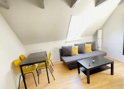 aday - Reberbansgade Apartment Suite - Aalborg - Pokój dzienny