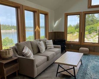 Cabin on the Ocean-Carvers Cove - Vinalhaven - Sala de estar