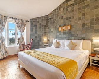Sterling Kodai Lake - Kodaikanal - Bedroom