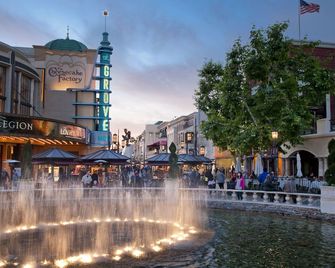 Travelodge by Wyndham Burbank-Glendale - Burbank - Buiten zicht