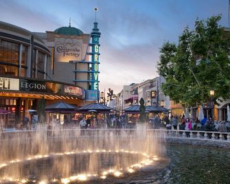 Travelodge by Wyndham Burbank-Glendale - Burbank - Vista del exterior