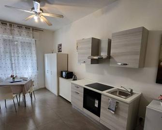 Residence Bonomelli triple bedroom apt. no. 16 - Bergamo - Kitchen