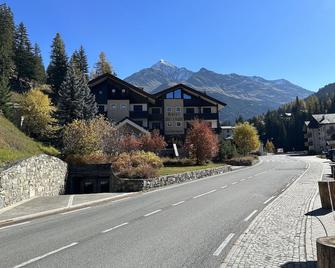 Hotel Alle Tre Baite - Santa Caterina Valfurva - Building