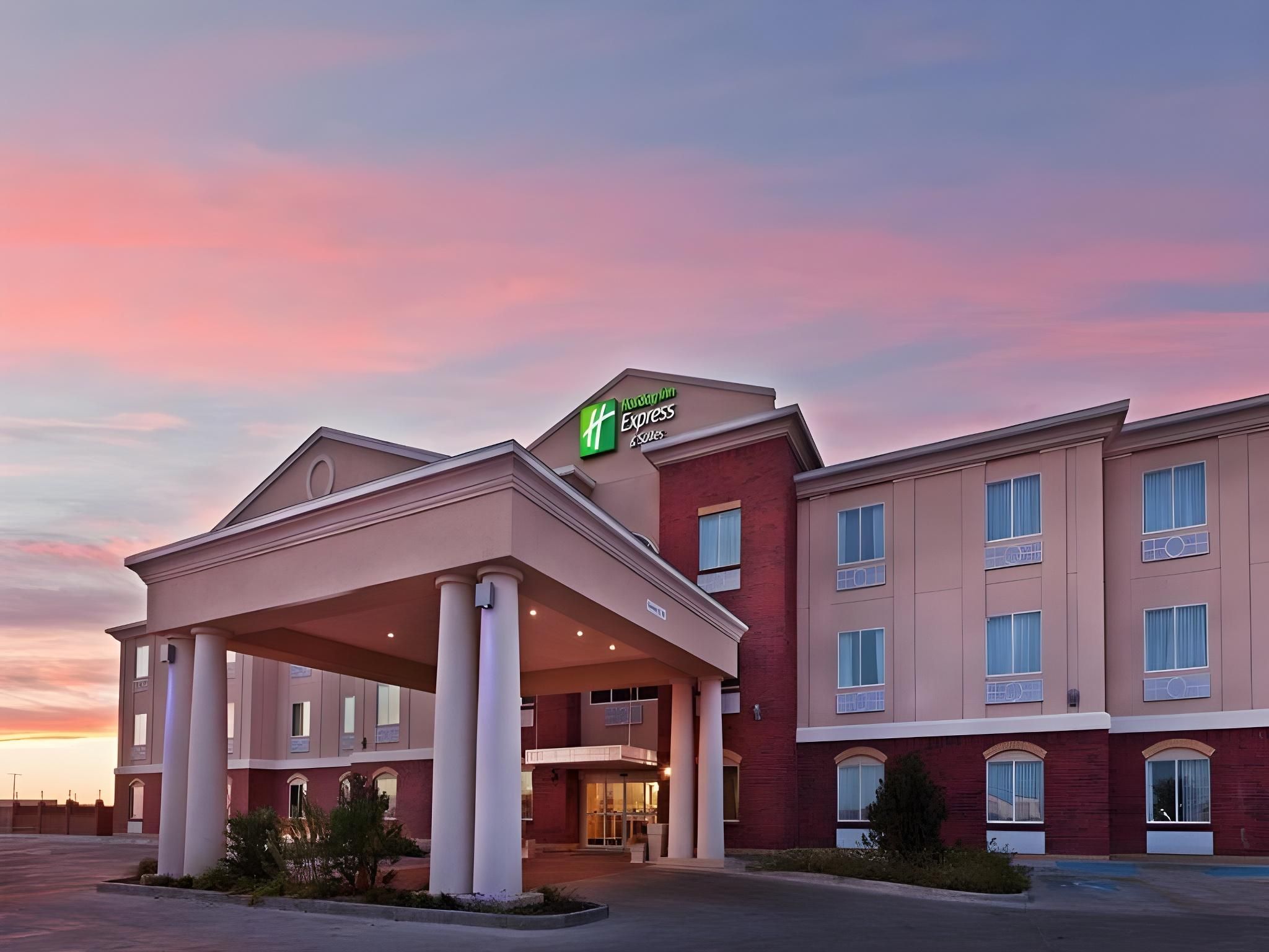 Holiday Inn Express & Suites Fort Stockton By IHG - Fort Stockton - Rakennus