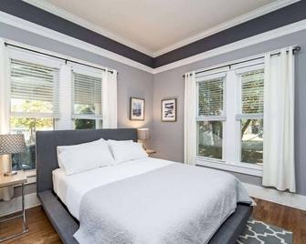 Charming Craftsman Home in the Heart of Dickson! - Dickson