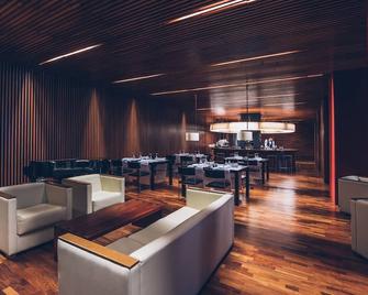 إبروستار هيريتيدج جراند مينسي - سانتا كروث دي تينيريفه - مطعم