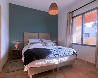 Les Logis de Cocagne - Saint-Rémy-de-Provence - Bedroom