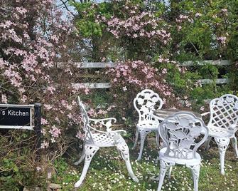 Beautiful Cottage Full of Art & Atmosphere - Templemore