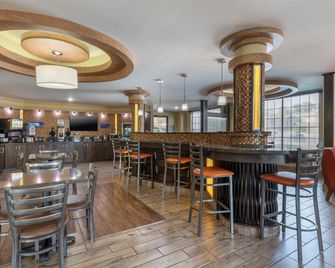 Best Western Aspen Hotel - Fort Smith - Bar