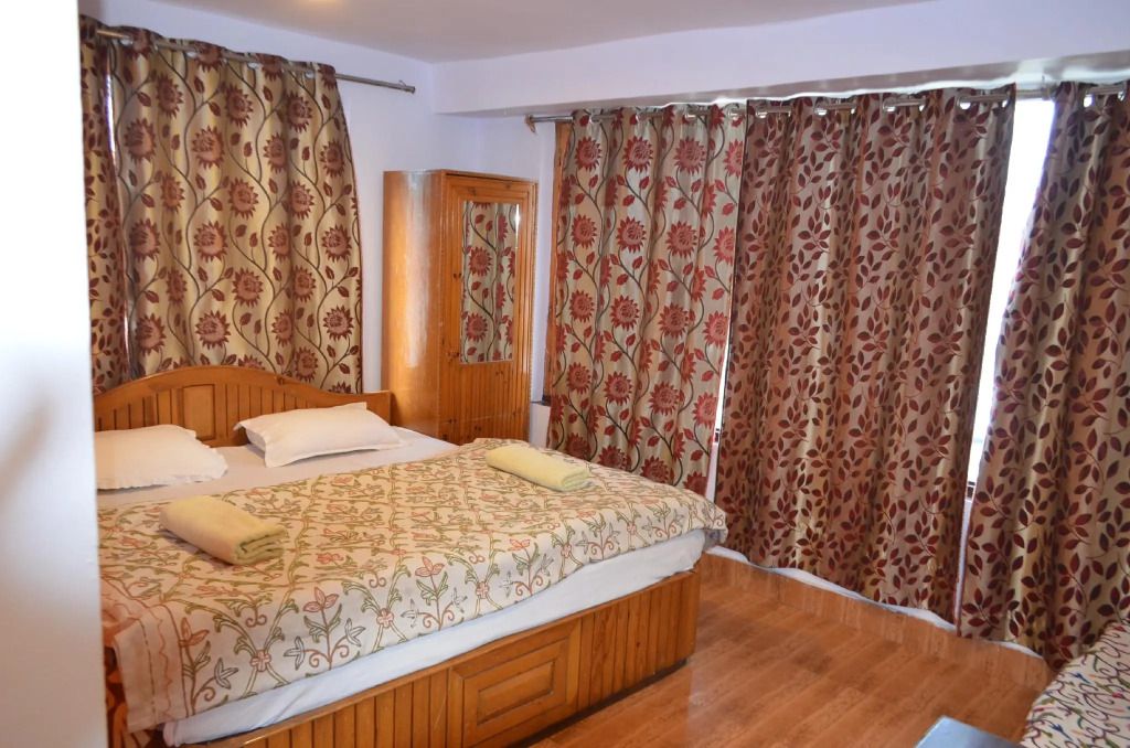 Hotel Palestine - Pahalgam - Habitación