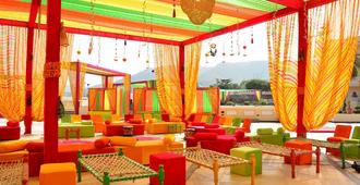 Labh Garh Palace Resort - Udaipur - Sala de estar