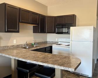 Come on Inn Motel - Stoughton - Kitchen