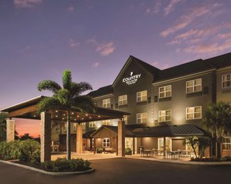Country Inn & Suites Bradenton-Lakewood Ranch - בריידנטון - בניין