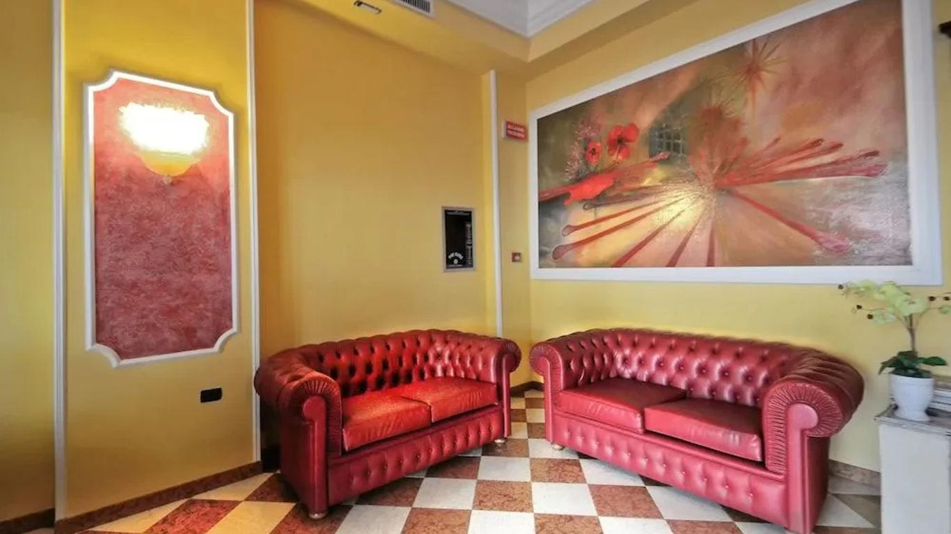 هوتل تيتو سيرانو