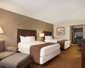 Baymont by Wyndham Kansas City KU Medical Center - Kansas City - Schlafzimmer
