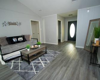 Home Sweet Home in Camp Robinson - North Little Rock - Living room