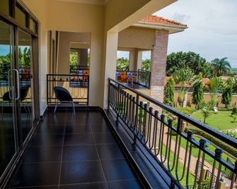 Lakepoint Villa - Entebbe - Parveke