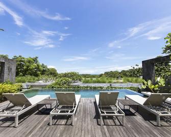 Hideaway Villas Bali Uluwatu by Kanaan Hospitality - South Kuta - Basen