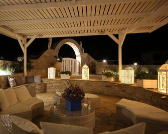 Eleana Studios - Parikia - Patio