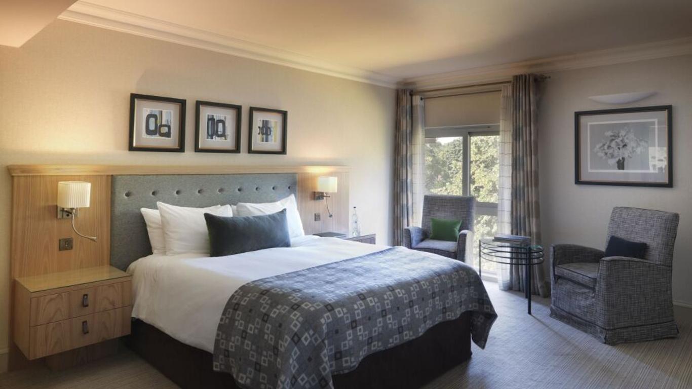 The Runnymede On Thames