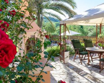 Kapella Apartments - Vatos - Patio