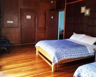 Travellers Inn - Quito - Schlafzimmer