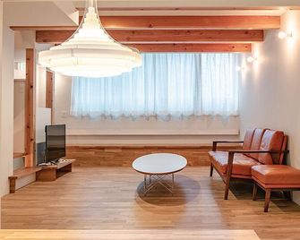Samanoko House - Takaoka - Wohnzimmer