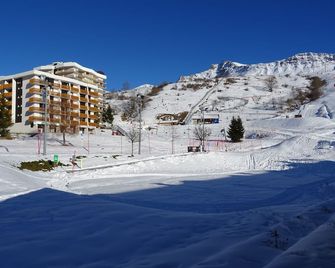 Apartment 6 Pers Peded Tracks, Center Station - Saint-François-Longchamp - Building