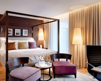B&B HOTEL Rzeszów Centrum - เซอร์ซูฟ