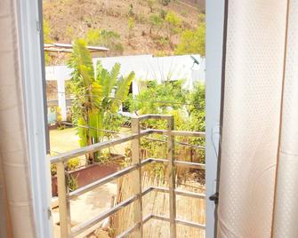 Abrhys Ridge Inn - Coron - Balcony